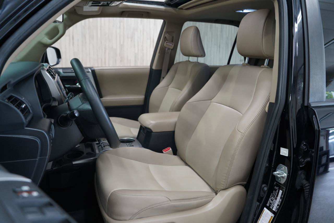 Used 2022 Toyota 4Runner SR5 Premium w/ Moonroof Package AWD/4WD image 28