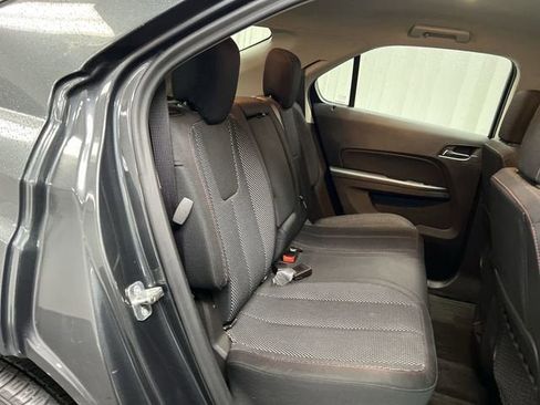 Used 2017 Chevrolet Equinox LS FWD image 23
