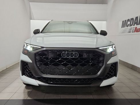 Used 2025 Audi RS Q8 performance image 3