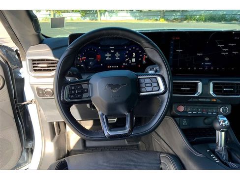 Used 2024 Ford Mustang GT Premium image 5