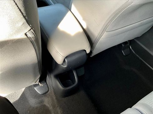 Used 2022 Honda HR-V LX image 23