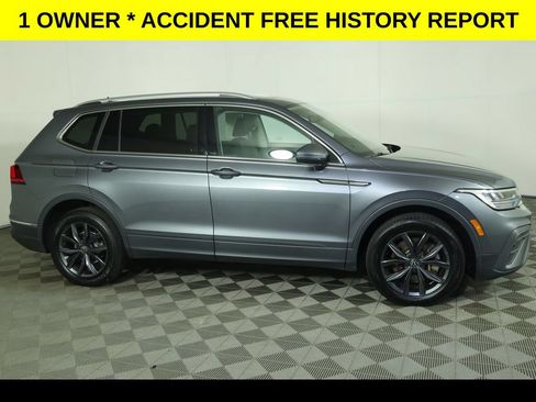 Used 2022 Volkswagen Tiguan SE AWD/4WD image 3