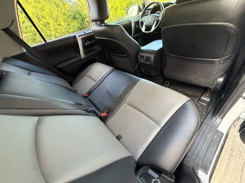 Used 2018 Toyota 4Runner SR5 Premium image 18