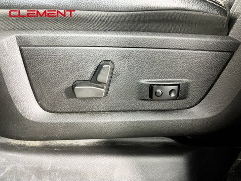 Used 2022 RAM 3500 Laramie AWD/4WD image 25