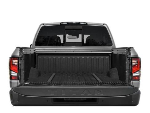 Used 2021 Nissan Titan PRO-4X w/ Pro-4x Convenience Package AWD/4WD image 11