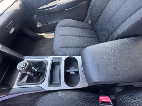 Used 2010 Subaru Outback 2.5i AWD/4WD image 15