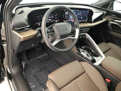 New 2025 Audi Q5 2.0T Premium Plus image 15