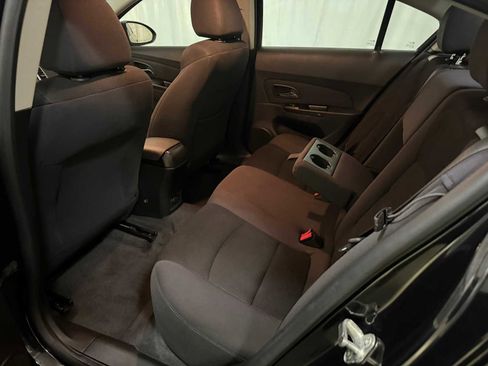 Used 2014 Chevrolet Cruze LT image 22