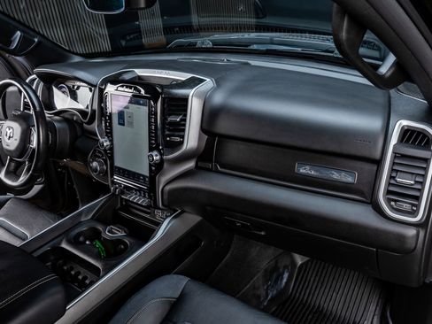 Used 2022 RAM 1500 Big Horn AWD/4WD image 17