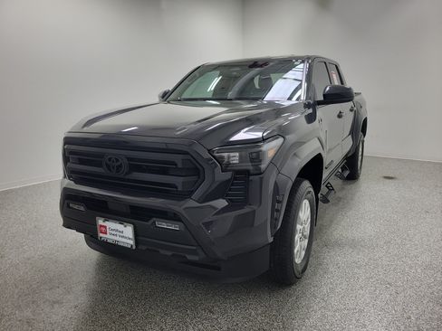 Used 2024 Toyota Tacoma SR5 RWD image 2