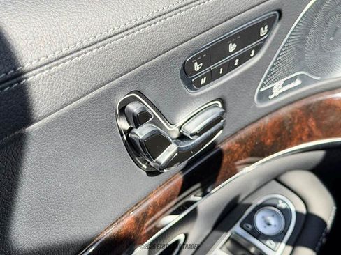 Used 2020 Mercedes-Benz S 560 4MATIC Sedan image 49