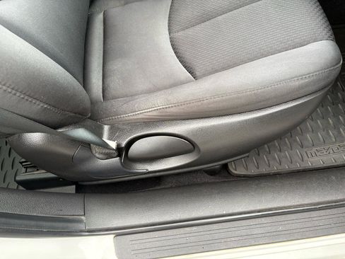 Used 2011 MAZDA MAZDA6 i Sport FWD image 40