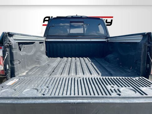 Used 2023 Nissan Titan PRO-4X w/ Pro-4x Convenience Package AWD/4WD image 27
