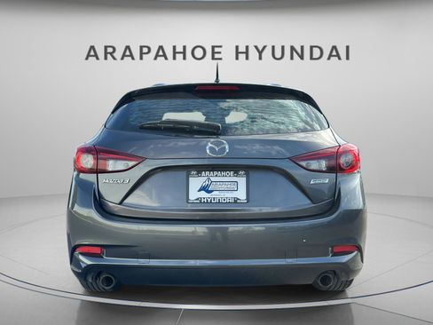 Used 2017 MAZDA MAZDA3 Touring FWD image 4