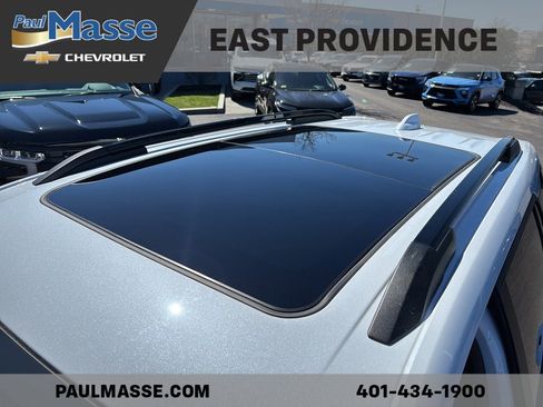 Used 2026 Chevrolet Equinox RS w/ Convenience Package III image 9