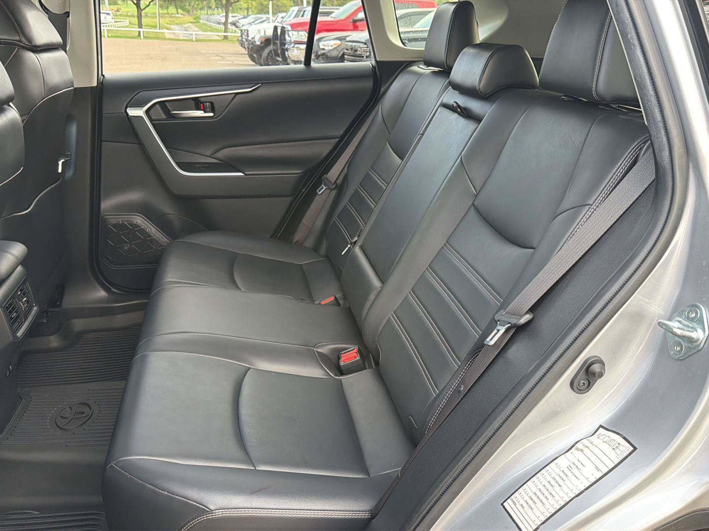 Used 2019 Toyota RAV4 XLE Premium w/ Cold Weather Package FWD image 12