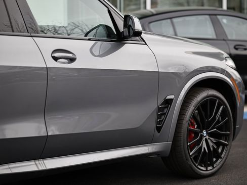 New 2026 BMW X5 sDrive40i w/ M Sport Package image 8