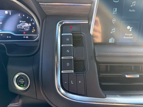 Used 2023 Chevrolet Tahoe Z71 w/ Off-Road Capability Package image 18