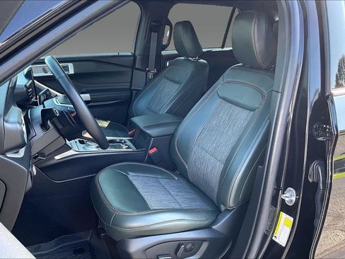 Used 2023 Ford Explorer Timberline w/ Timberline Technology Package AWD/4WD image 14