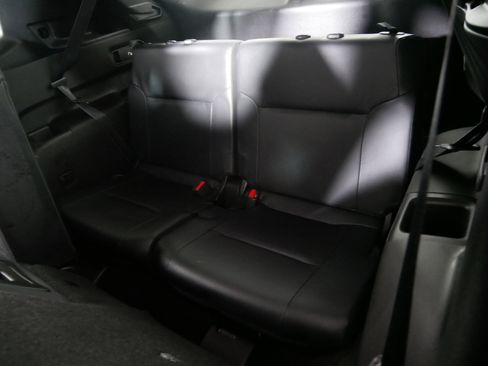 Used 2023 Mitsubishi Outlander SE image 33