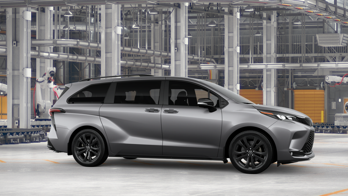 New 2026 Toyota Sienna XSE FWD image 15