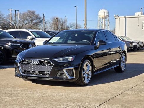 Used 2021 Audi A4 2.0T Premium w/ Convenience Package image 4