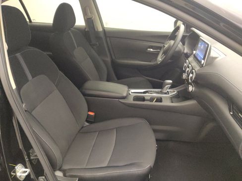Used 2025 Nissan Sentra SV FWD image 21