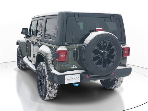 Used 2023 Jeep Wrangler Unlimited Sahara w/ Cold Weather Group image 3