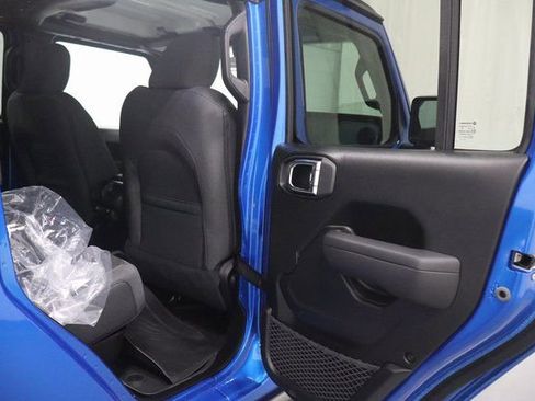 New 2026 Jeep Gladiator Willys image 16