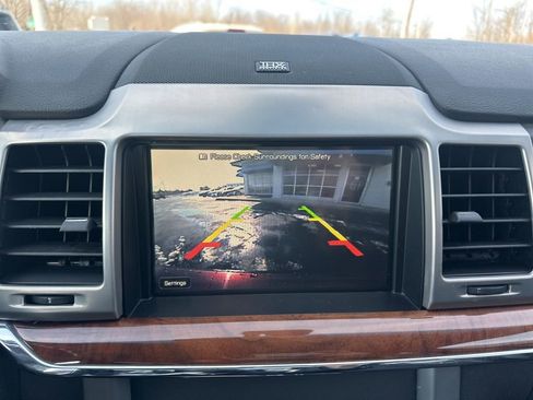 Used 2012 Lincoln MKZ image 22