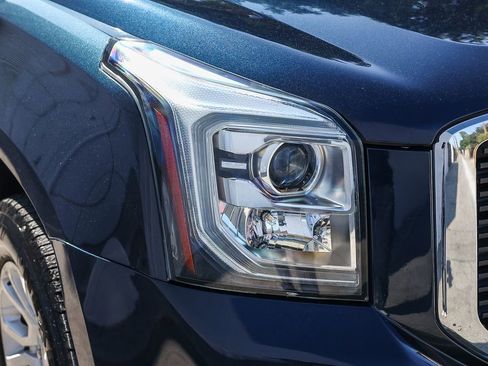 Used 2018 GMC Yukon SLE image 13