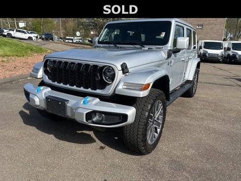 Used 2024 Jeep Wrangler High Altitude AWD/4WD image 1