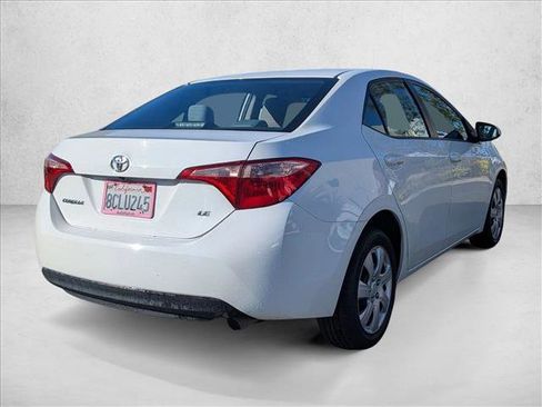 Used 2018 Toyota Corolla LE image 6