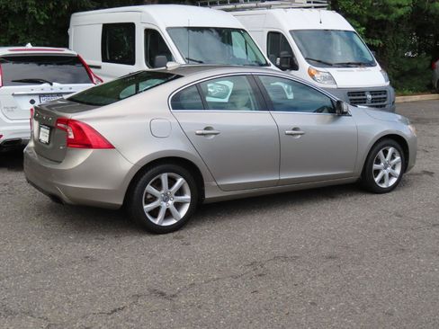 Used 2016 Volvo S60 T5 Premier w/ Climate Package AWD/4WD image 19