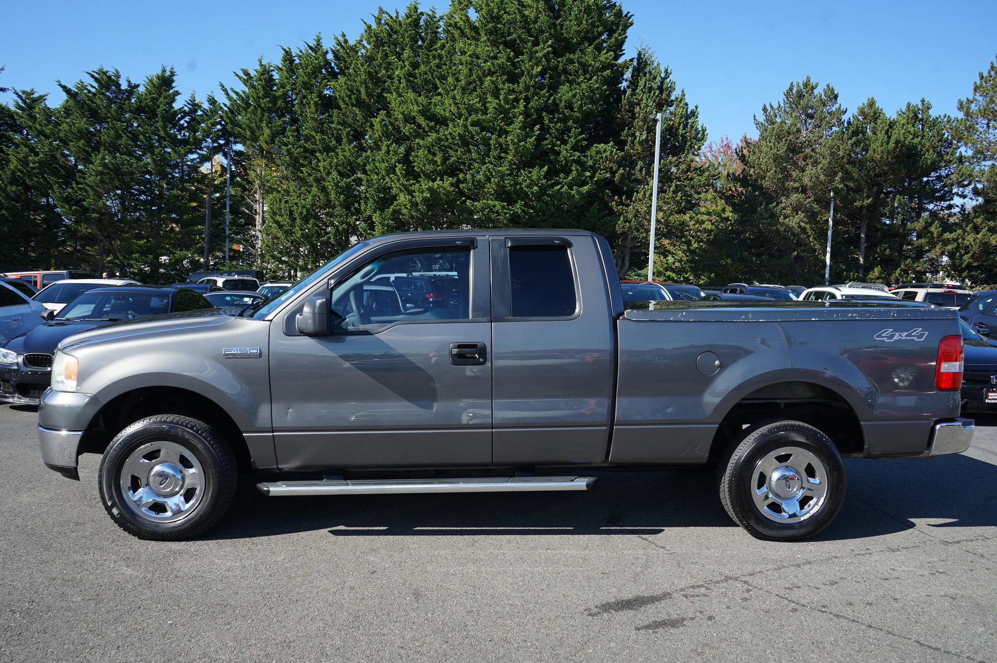 Used 2005 Ford F150 XLT AWD/4WD image 2