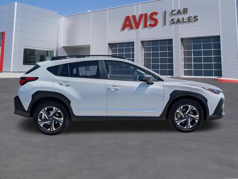 Used 2025 Subaru Crosstrek 2.5i Premium AWD/4WD image 5