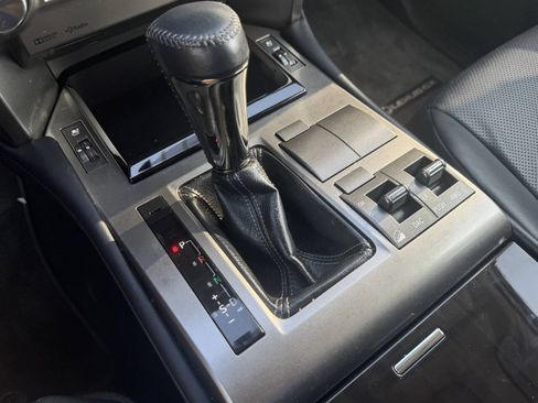 Used 2016 Lexus GX 460 w/ Comfort Package AWD/4WD image 16
