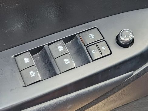 Used 2016 Toyota Highlander Limited FWD image 23