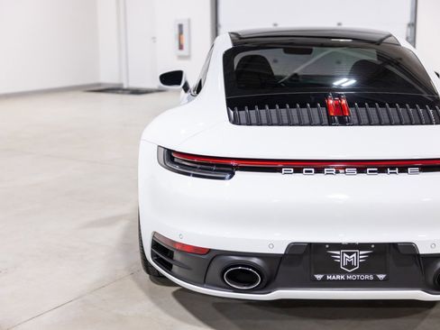 Used 2022 Porsche 911 Carrera image 14