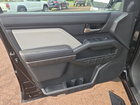 Certified 2025 Toyota Tacoma Limited AWD/4WD image 14