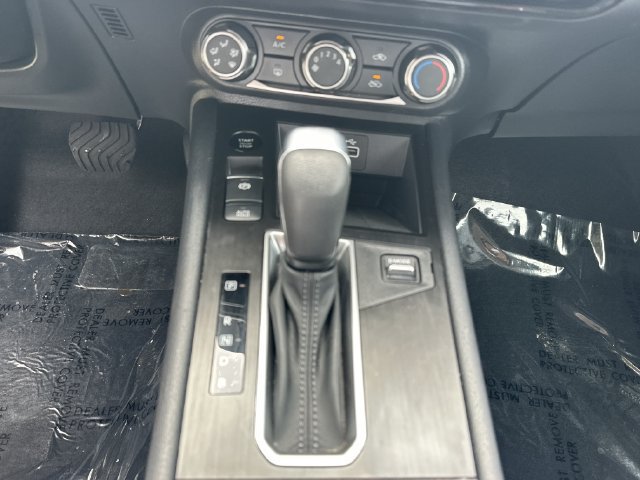 Used 2025 Nissan Kicks S FWD image 18