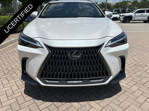 Used 2025 Lexus NX 350 AWD w/ Premium Package image 9