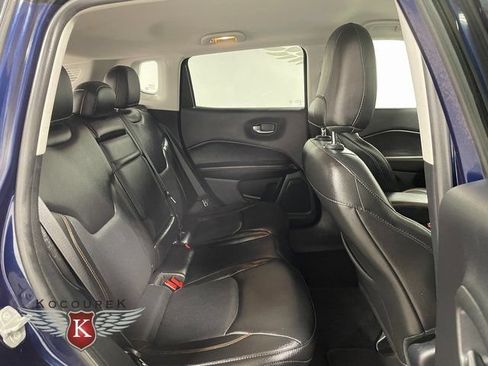 Used 2018 Jeep Compass Limited AWD/4WD image 22
