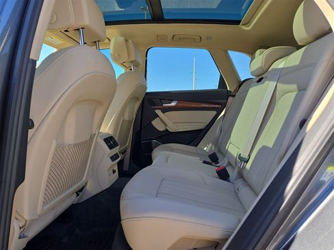 Certified 2022 Audi Q5 2.0T Premium Plus image 13