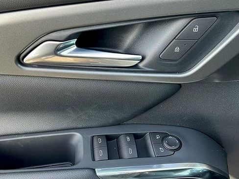 New 2026 Chevrolet Traverse LT w/ Midnight/Sport Edition image 17