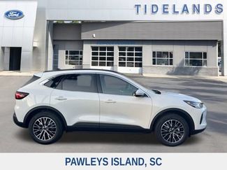 New 2025 Ford Escape SE w/ Class II Trailer Tow Package 360° Tour