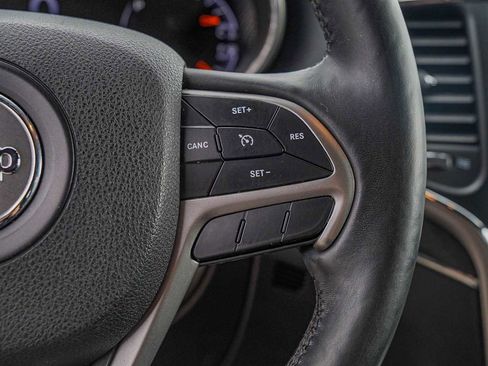 Used 2018 Jeep Grand Cherokee Limited image 14