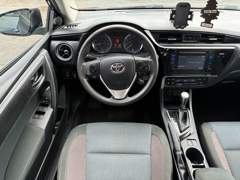 Used 2017 Toyota Corolla LE image 17