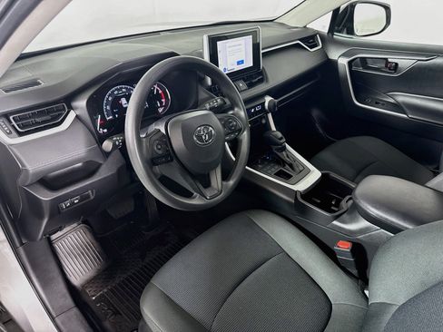 Used 2023 Toyota RAV4 LE AWD/4WD image 9