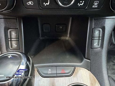 Used 2019 GMC Acadia SLE w/ Driver Alert Package I image 32